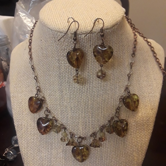 Jewelry - Picture 5 of 7